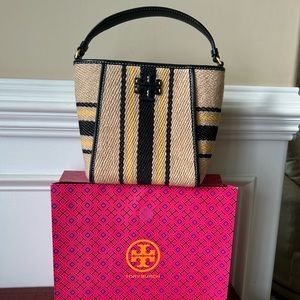 Tory Burch small MCGRAW BUCKET BAG